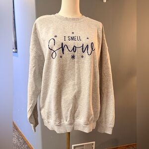 “I Smell Snow” Graphic Sweatshirt | Gildan | Gray | XL